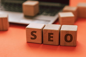 SEO, blocchi di legno, marketing digitale, tastiera del portatile, lettere, Concetti di marketing, ottimizzazione online, Ottimizzazione del motore di ricerca, strategia d'affari, Internet Marketing, strategia di contenuto