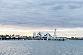 geelong, australia, waterfront, cunningham Pier, light, clouds