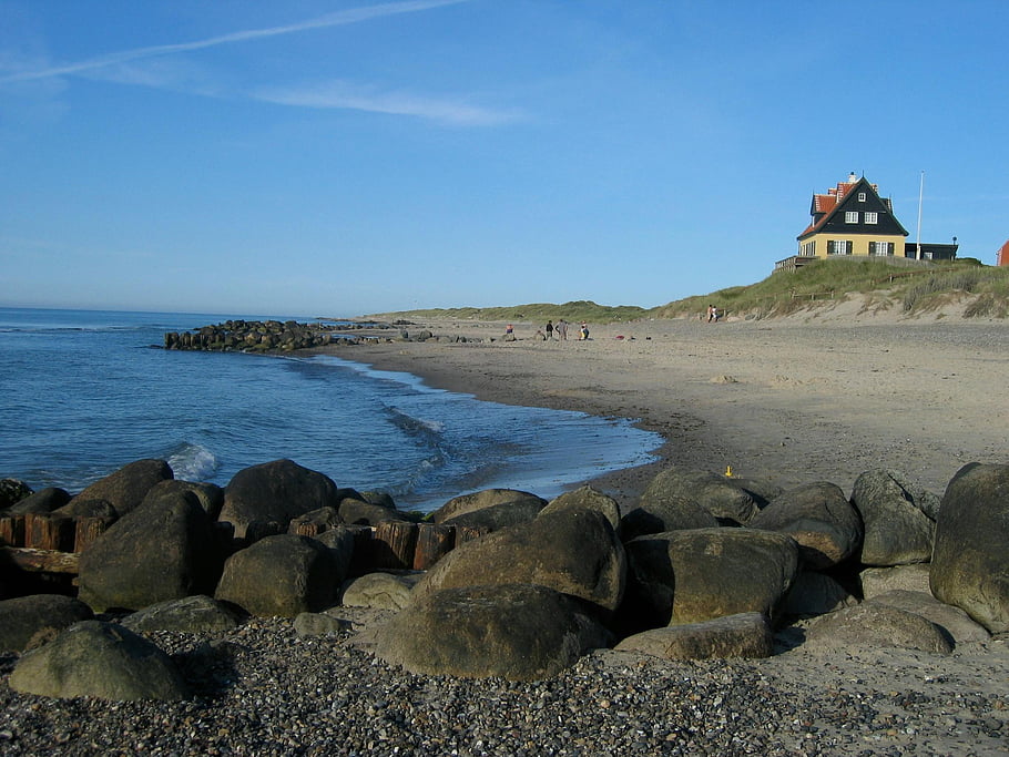 House, Top of Hill, Near Ocean, Tranquil beach, waves, rocks, charming seaside house, seaside, beach, ocean