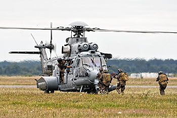 helikoptéra, zachránit, airbus, caracal, vzduch, vojenský, válka, voják, bojovník, letiště, letecké základny