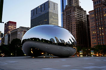 felhő kapu, Chicago, reflektáló szobor, chicago skyline, millenniumi park, szürkület, városi művészet, közművészet, belvárosi chicago, modern művészet, városkép