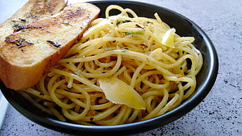 těstoviny, italská kuchyně, jídlo, špagety, Špagety Aglio Olio, nudle, italský recept, recept na těstoviny