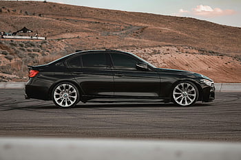 Černé BMW F30, tónovaná okna, Moderní sedan, zaparkováno, malebný kopec, turkiye, černé auto, bmw, Model F30, venkovní nastavení, luxusní vozidlo