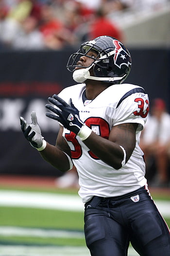 jugador de fútbol, uniforme, concentrándose, juego, campo, enfoque selectivo, fotografía deportiva, nfl, Houston Texans, secuencia de imágenes de algo ó alguien en movimiento, engranaje de los deportes