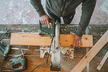 Elektrická skládačka, řezání dřeva, dřevař, dřevěné prkno, nástroje, dílna, diy, tesařství, elektrické nářadí, bosch, elektrická pila
