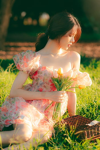 vietnamese Woman, dreamy Portrait, flowers, woman, portrait, outdoors, asian Woman, flower Wallpaper, nature, young Woman, vietnam