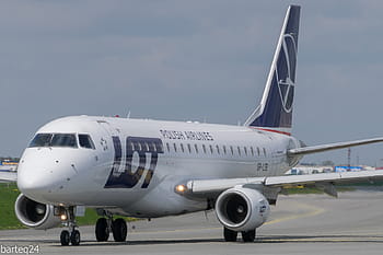Embraer, ERJ-175, LOT, Polish Airlines, SP-LIB, Warsaw, Chopin Airport, Poland, airplane, runway, aviation