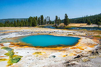 สระน้ำโอปอลสีดำ, อุทยานแห่งชาติเยลโลว์สโตน, น้ำพุร้อนที่มีสีสัน, ความงามของธรรมชาติ, กิจกรรมความร้อนใต้พิภพ, คุณสมบัติความร้อนใต้พิภพ, ไกเซอร์เยลโลว์สโตน, น้ำพุร้อนธรรมชาติ, ภูมิทัศน์เยลโลว์สโตน, ภูมิทัศน์ความร้อนใต้พิภพ, กิจกรรมความร้อนใต้พิภพเยลโลว์สโตน