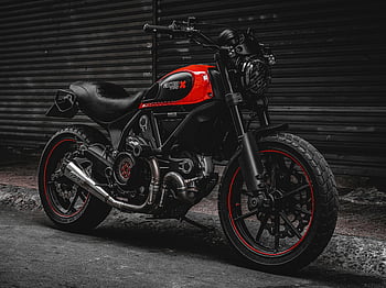 ducati çırpıcı, Kırmızı ve siyah motosiklet, şehir Sokağı, kapıyı aç, sağlam tasarım, şık motosiklet, siyah ve kırmızı, ducati, park edilmiş motosiklet, kentsel ayarı, sokak park yeri