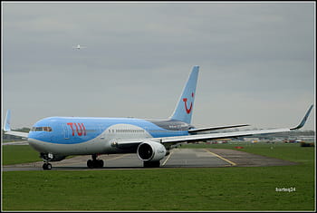 Boeing 767-300, PH-OYI, TUI Airlines, Warsaw, Chopin Airport, Europe, Poland, aircraft, runway, aviation, travel