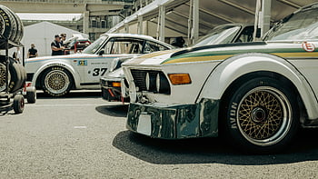 historické závodní vozy, le mans, Motorsport událost, zaparkovaná auta, klasická auta, závodní pneumatiky, Přehlídka aut, Automobilová akce, sestava závodních vozů, setkání motoristického sportu, historický motoristický sport
