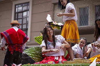 felvonulás, karnevál, nők, cuenca ecuador, ünneplés, kosztüm, színes, móka