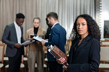hoofdkantoor, Diverse groep, professionals, Belangrijke discussies, zakelijke bijeenkomst, kantooromgeving, klembord, formele kledij, zakenvrouw, samenspel, onderhandelen