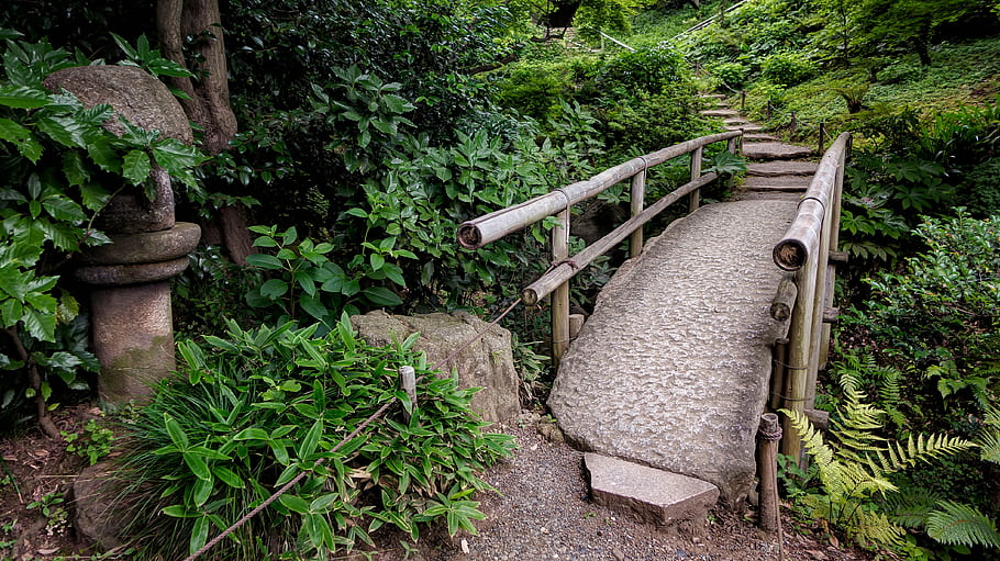 Footbridge, Sankei-en Gardens, Yokohama, Japan, landscape, bamboo railing, stone path, greenery, natural setting, 2014, Panasonic Lumix DMC-LX7
