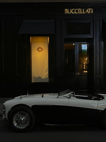 macchina di lusso, Classica convertibile vintage, parcheggiato fuori, negozio di lusso, notte, macchina vintage, auto convertibile, macchina classica, Edificio di lusso, scena notturna, automobile d'epoca