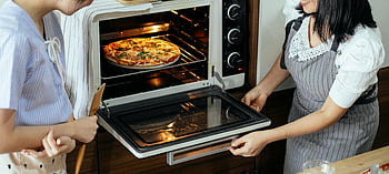 women cooking, pizza, oven, baking, culinary process, home cooking, fresh pizza, kitchen, cooking together, food preparation, assistance
