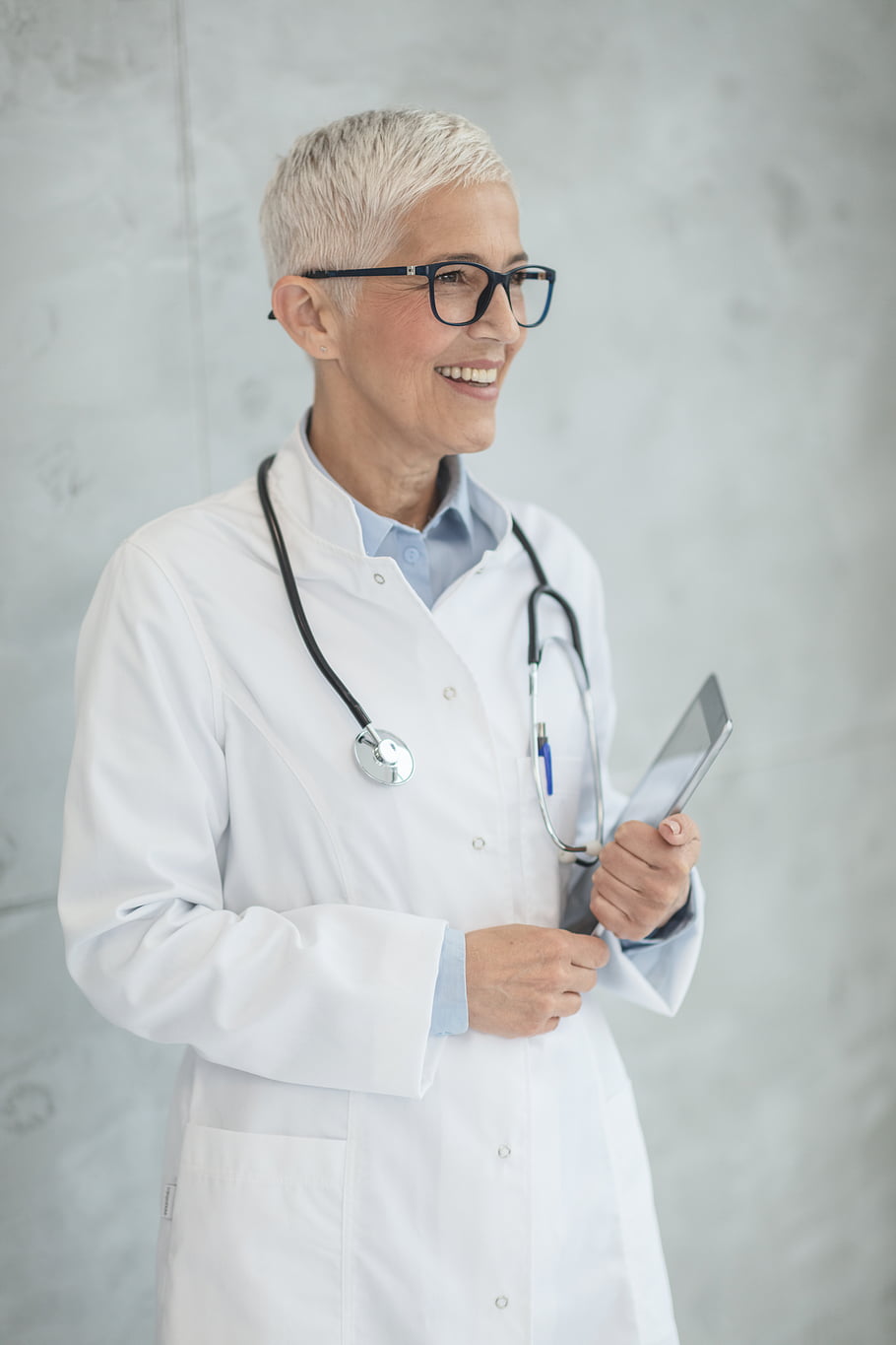 female, doctor, hospital, woman, staff, medical, person, technology, healthcare, occupation, specialist