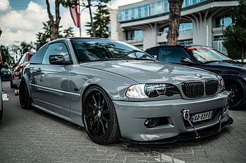 bmw e46, Šedá BMW, parkoviště, venkovní akce s auty, Sportovní design, Elegantní šedá, Přehlídka automobilu, bmw kupé, událost, sportovní auto, Venkovní ukázka