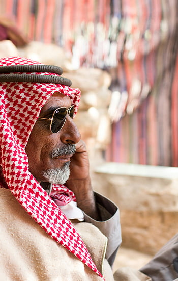 starší beduín, Tradiční keffiyeh, červená a bílá šátek, sluneční brýle, portrét, dahab, Egypt, Kulturní oděv, střední východ, Tradiční pokrývka hlavy, starší muž