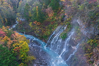 岩、 川コース、 森林、 秋、 自然、 秋の風景、 紅葉、 秋の、 シーズン、 葉の着色、 滝