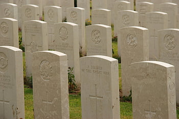 Erster Weltkrieg, Grabsteine, Soldatenfriedhof, Erinnerung, Friedliche Aussicht, tagsüber, Grabstein, Friedhof, Kreuz, Soldat, großer Krieg