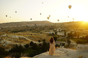 hot Air Balloons, valley, girl, nature, woman, tourist, traveler, leisure, adventure, mountains, mountain Range