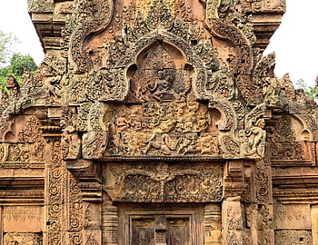 Kambodža, angkor, chrám, banteay srei, pediment, sochařství, růžový pískovec, zřícenina, náboženství, khmer, dveře
