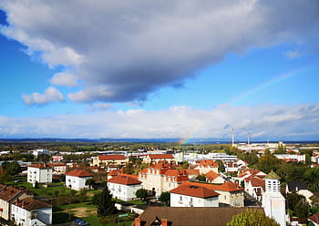 chalon sur saone, ΟΥΡΑΝΙΟ ΤΟΞΟ, αστικό τοπίο, στέγες, Εκκλησία, βιομηχανικά κτίρια, γαλάζιος ουρανός, σύννεφα, πρασινάδα, κατοικημένη περιοχή, Γαλλία