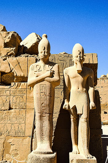 Starověké egyptské sochy, Umění starověkého Egypta, Historické sochy, Egyptská historie, starověký Egypt, kamenné sochy, sochy faraona, egyptské kultury, starobylé památky, Historické artefakty, Egyptská architektura