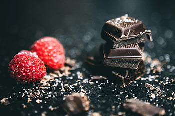 dark chocolate, raspberries, gourmet dessert, close-up photo, chocolate pieces, dessert ideas, dark chocolate bars, chocolate and raspberries, dessert photography, food photography, dark chocolate dessert