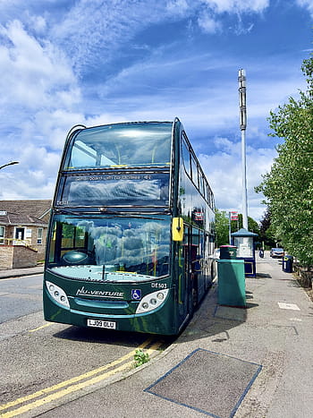 autobus, dvojpatrový autobus, NU-VENTURE, Mid Kent Shopping Center, allington, Maidstone, ulice, modrá obloha, mraky, stromy, budova