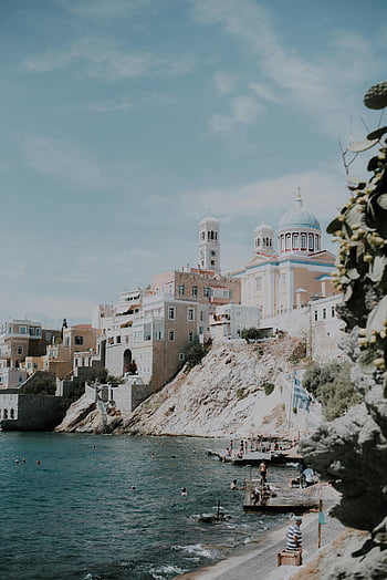 ermoupoli, syros, Kykladen, Griechenland, Ufergegend, Atemberaubende Architektur, blaues Wasser, Insel, Kirche, Küsten, Menschen