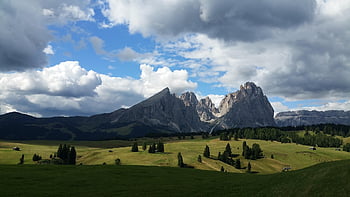 munţi, nori, panoramă, câmpuri, pajiști, iarbă, ierburi, copaci, de munte, muntos, peisaj montan