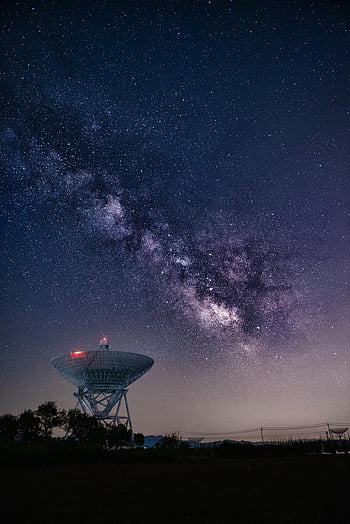 天の川、 夜空、 電波望遠鏡、 星、 晴天、 天文学、 天の、 衛星放送受信アンテナ、 スペース、 銀河、 スターゲージング