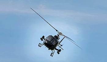 helikoptéra, v polovině letu, jasné modré nebe, dynamická přítomnost, pohyb, černý vrtulník, stran, letecký pohled, letectví, letadlo, let