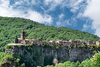castellfollit de la roca, montagna, paesaggio, cittadina, edifici, vegetazione, natura, girona, catalogna, Spagna, scenario