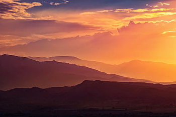 le coucher du soleil, fond de nature, fond d'écran gratuit, belle nature, milieux cool, la nature, fond d'écran HD, les montagnes, paysage, papier peint windows, silhouette