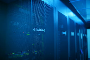 Síťový stojan, serverovna, Síťové vybavení, modré osvětlení, Technologická témata, moderní server, datové centrum, Síťová infrastruktura, serveru, IT vybavení