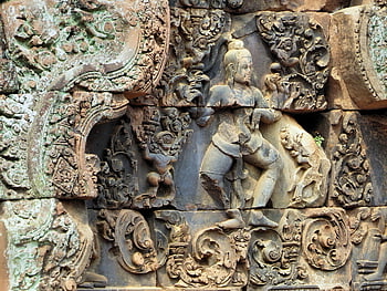 Kambodža, angkor, banteay srei, chrám, sochařství, růžový pískovec, pediment, král, khmer, kultura, sochy