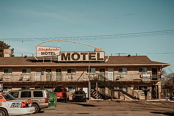 Motel Gembala, motel, mobil diparkir, langit biru jernih, Pandangan nostalgia, Motel vintage, motel retro, tanda motel, Kantor Motel, parkir motel, eksterior motel