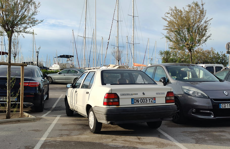 Renault 19, Chamade, car, parking lot, boats, masts, trees, license plate, white car, marina, outdoors