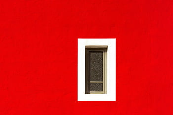 赤い壁、 窓、 ミニマリストイメージ、 白い枠、 印象的なデザイン、 建築写真、 近代建築、 赤い背景、 シングルウィンドウ、 ミニマリストアート、 ミニマリストデザイン
