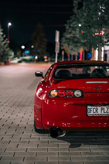 Červená Toyota Supra, noc, městské ulice, zpětný pohled, červené auto, toyota, supra, noční fotografie, světla města, zaparkované auto, trd