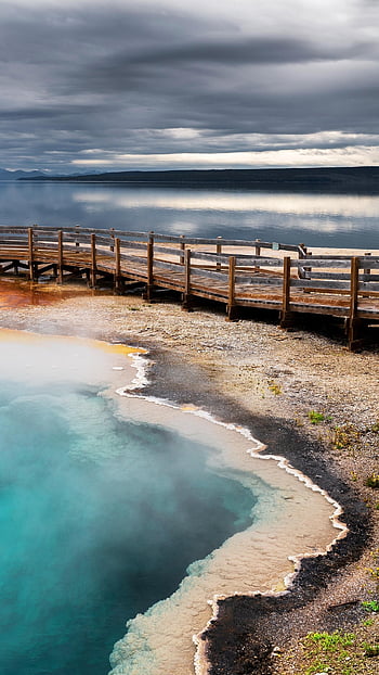 yellowstone, geyser, wyoming, steam, geothermal, landscape, nature, hot, water, volcanic, sky