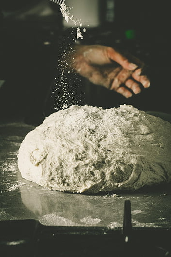 dough, pizza, food, delicious, cheese, italian, tomato, salami, baking, fresh, tomatoes
