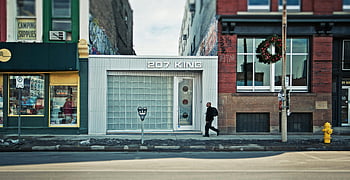 london ontario, Kanada, Street View, skladiště, chodící muž, chodník, 207 King, městské scény, městský život, pouliční fotografie, Windows výkladní skříně
