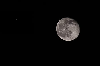 Saturn, Moon, waning gibbous, astrophotography, 2014, planets, 60Da, 150 600mm, composite image, night sky, celestial bodies