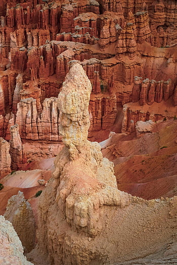 braune Schlucht, Hoodoos, Bryce Canyon, geologische Formationen, atemberaubenden Blick, Einzigartige Formationen, natürliche Landschaft, Steinformationen, Wüstenlandschaft, Blick auf den Canyon, Erosionsmuster
