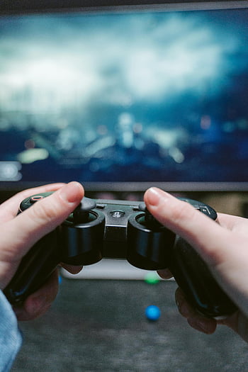 kontroler gry, trzymając się za ręce, zbliżenie, Rozmyty ekran gier, gra wideo, hazard, kontroler, grać w gry, zabawa, technologia, konfiguracja gier