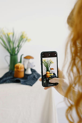 φωτογράφηση smartphone, σύνθεση νεκρής φύσης, πρόσωπο λήψη φωτογραφιών, κάμερα smartphone, φωτογραφία τροφίμων, floral ρύθμιση, ψωμί, ρύθμιση πίνακα, εσωτερική φωτογραφία, περιστασιακή φωτογραφία, φωτογραφία στον τρόπο ζωής